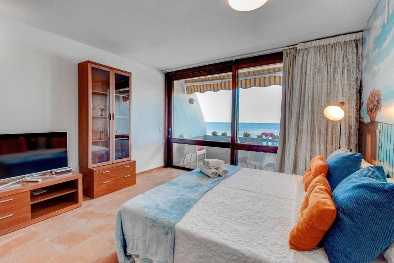 Apto 143 Wonderful Sea View Apartment With Swimming Pool أرونا المظهر الخارجي الصورة