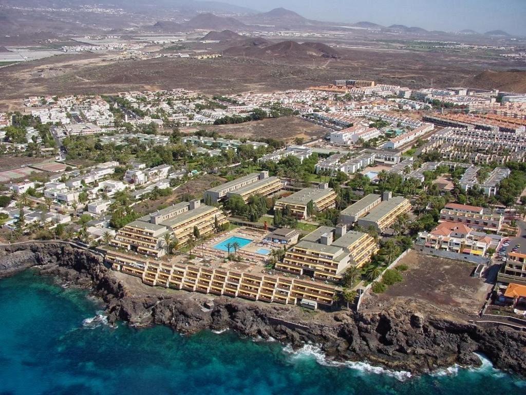 Apto 143 Wonderful Sea View Apartment With Swimming Pool أرونا المظهر الخارجي الصورة